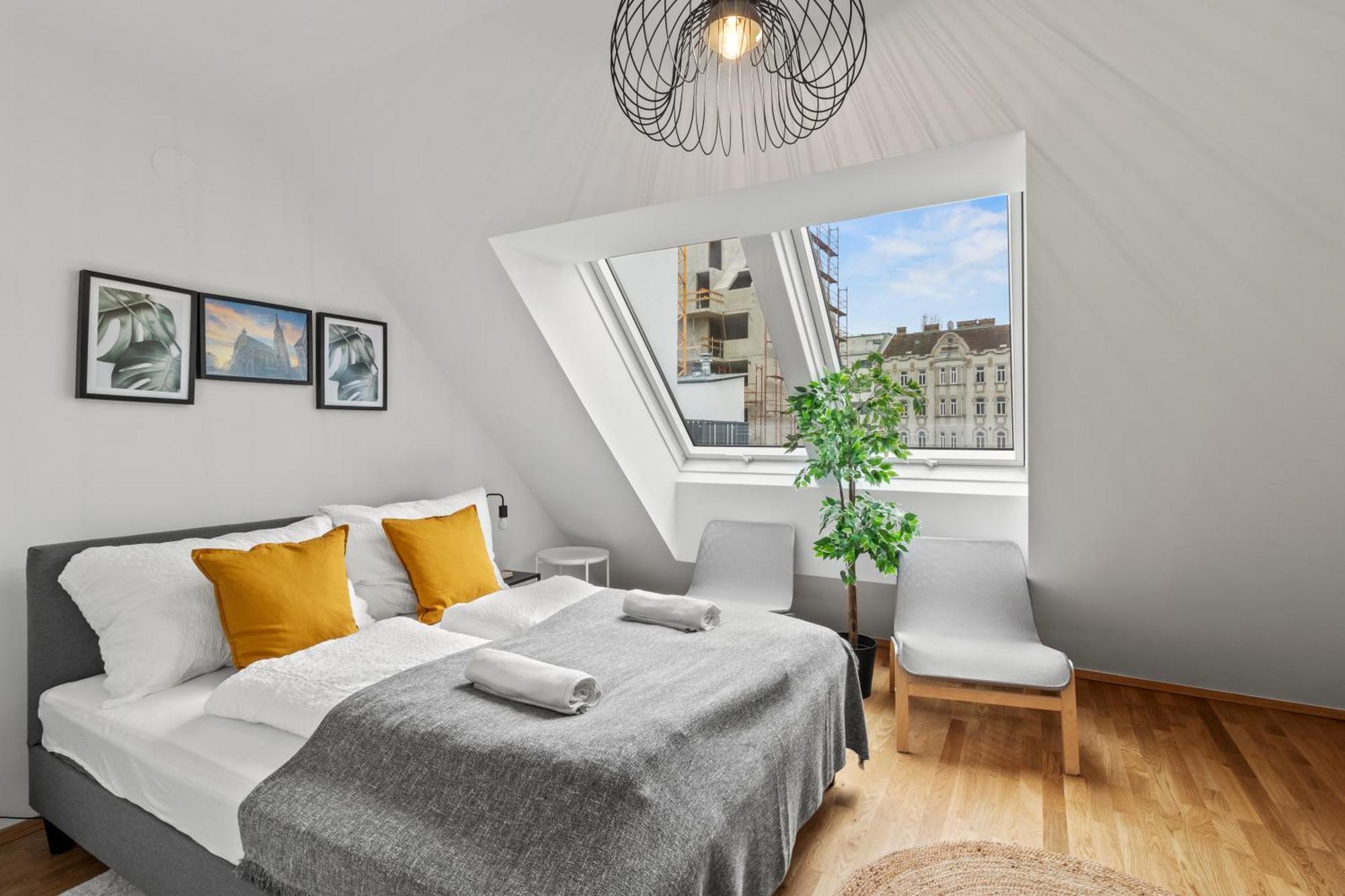1 Min To Public Transport - 3 Min To Supermarket And Pharmacy - On-Site Parking For 19,90 Eur Wina Bagian luar foto