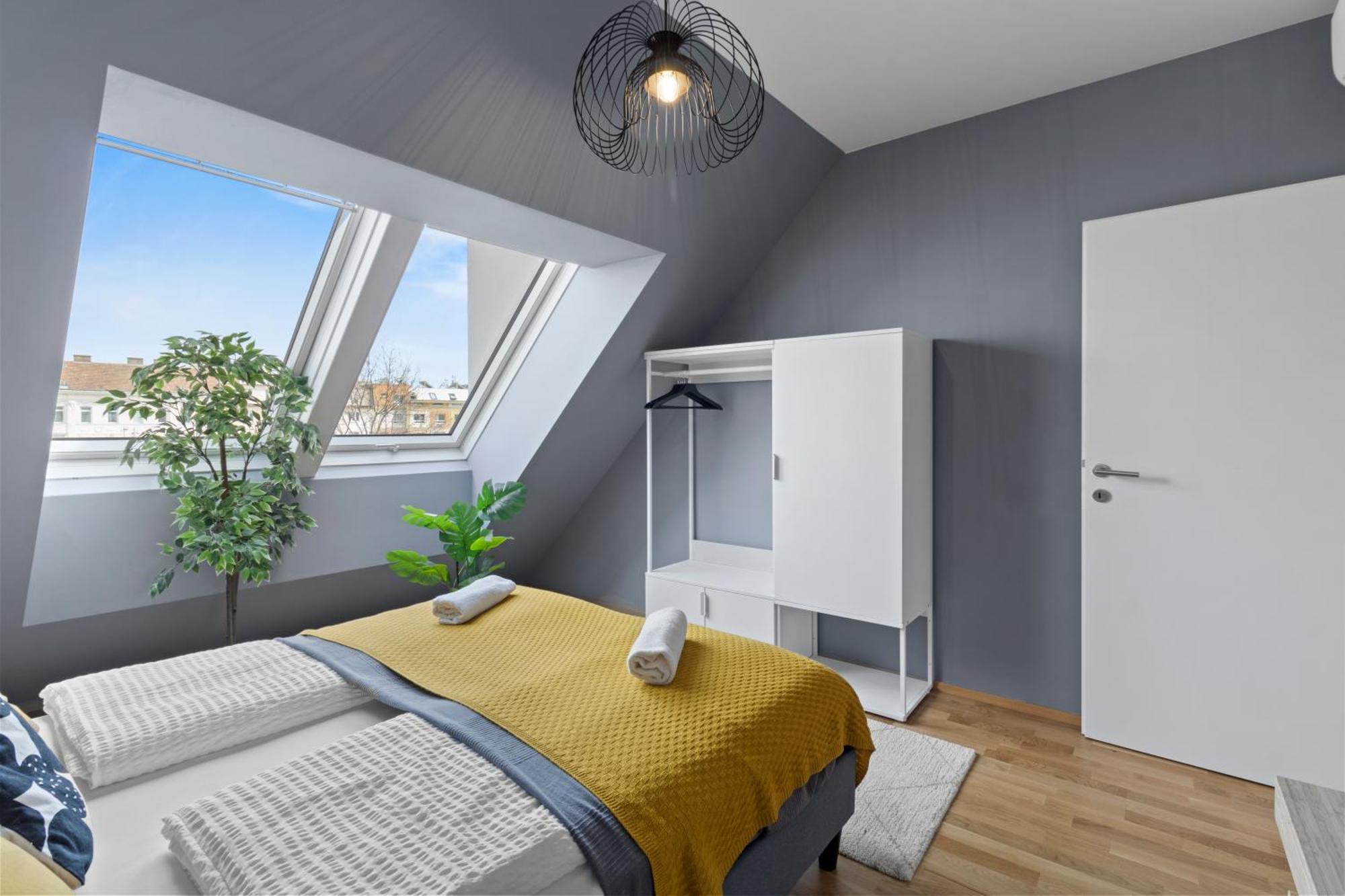 1 Min To Public Transport - 3 Min To Supermarket And Pharmacy - On-Site Parking For 19,90 Eur Wina Bagian luar foto