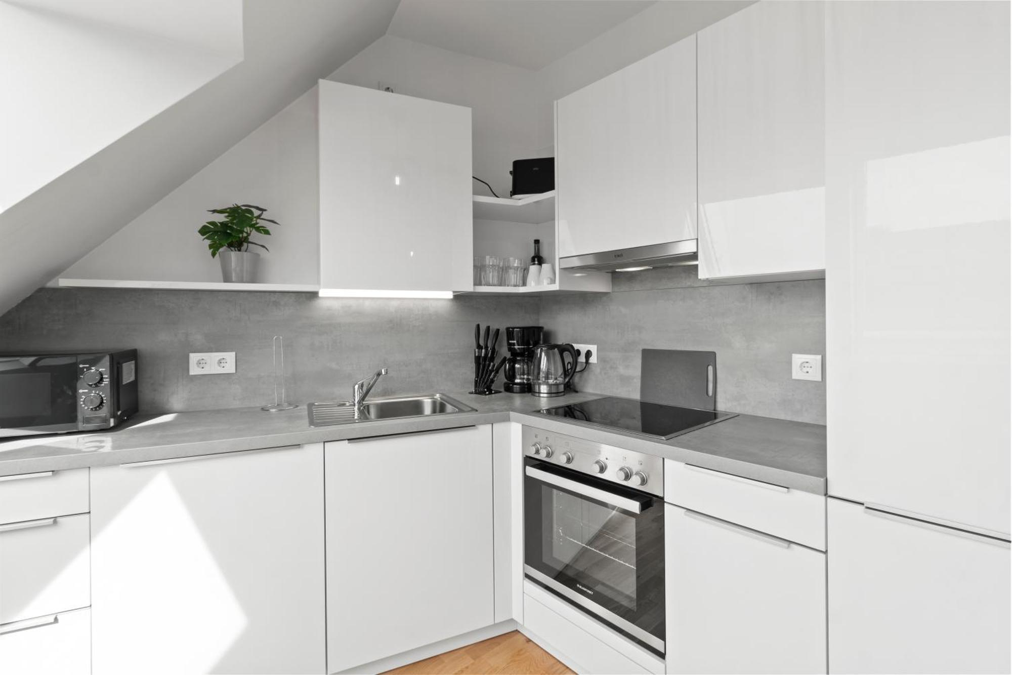 1 Min To Public Transport - 3 Min To Supermarket And Pharmacy - On-Site Parking For 19,90 Eur Wina Bagian luar foto