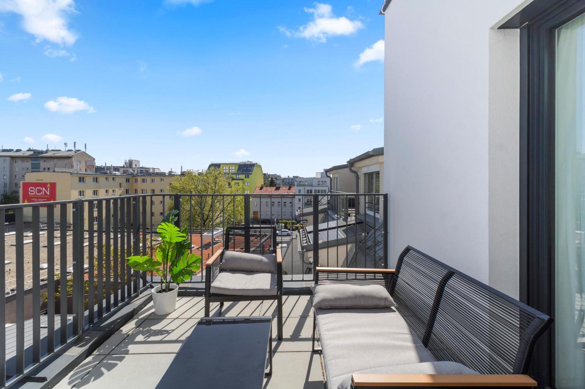 1 Min To Public Transport - 3 Min To Supermarket And Pharmacy - On-Site Parking For 19,90 Eur Wina Bagian luar foto